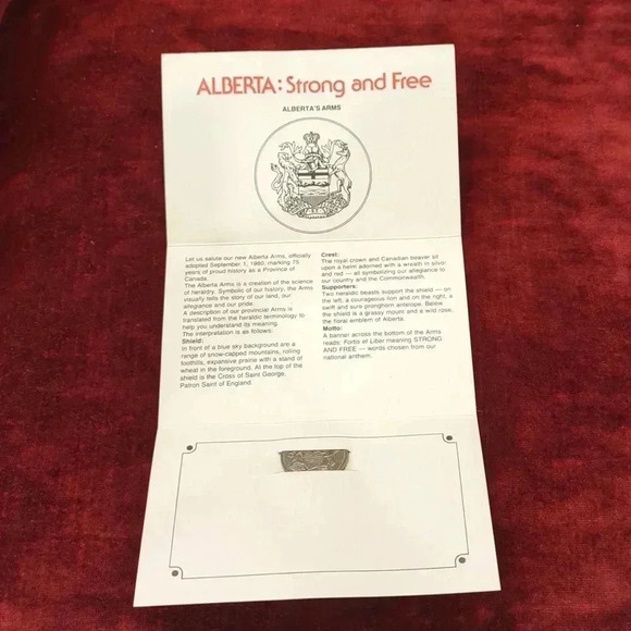 Alberta 75 year Medallion - Picture 4 of 6